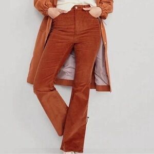 Old Navy Higher High Rise Flare Corduroys Sz 8 (petite)